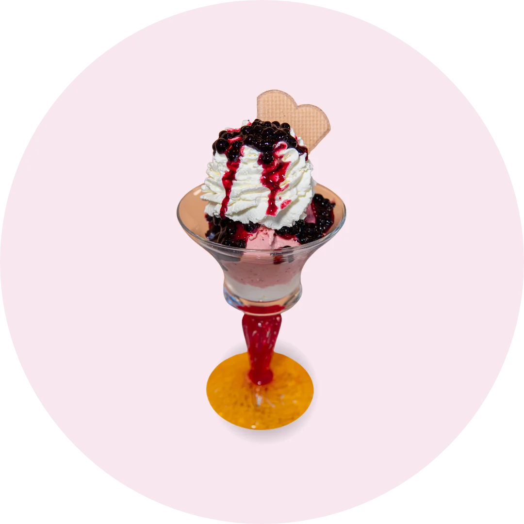 Heidelbeer-Eisbecher